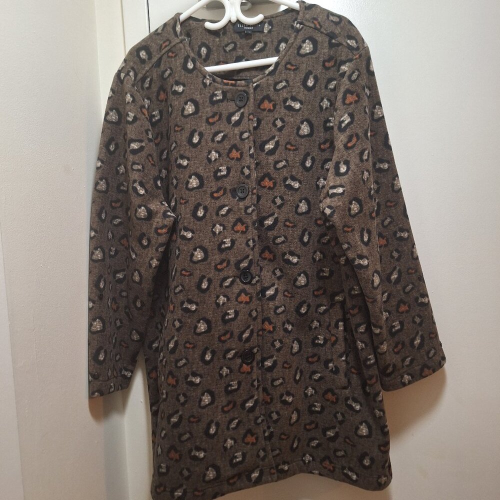 WOOL COAT NEW.
